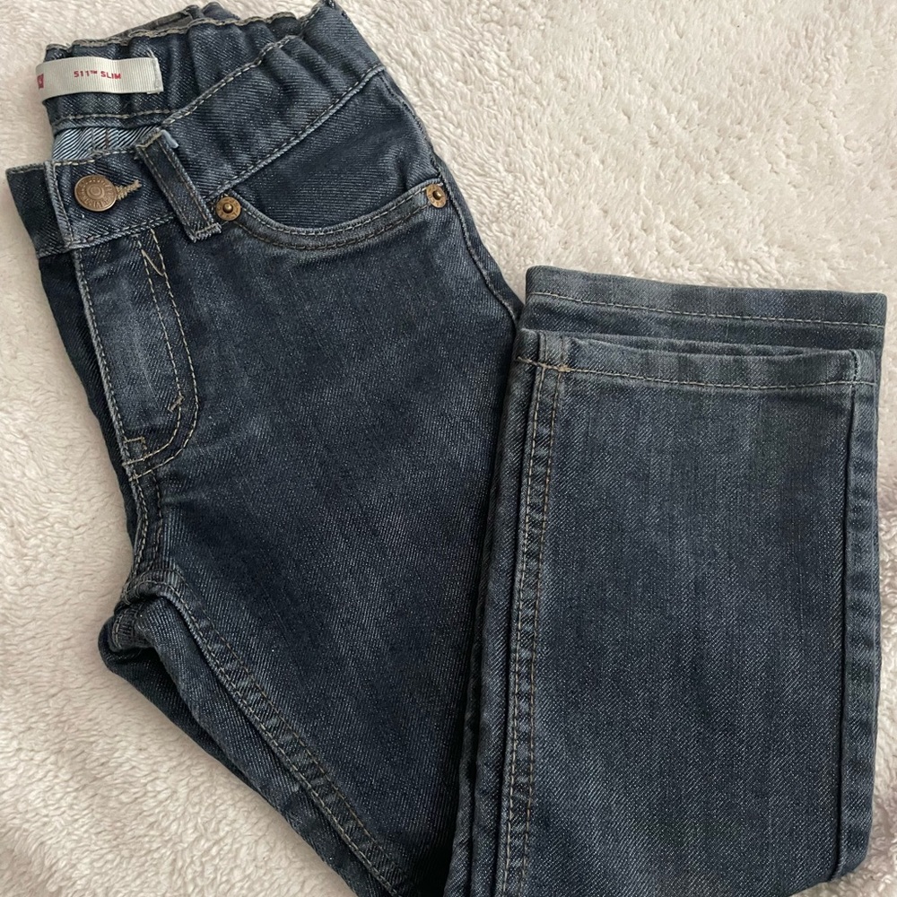 Levi Slim Fit Jeans